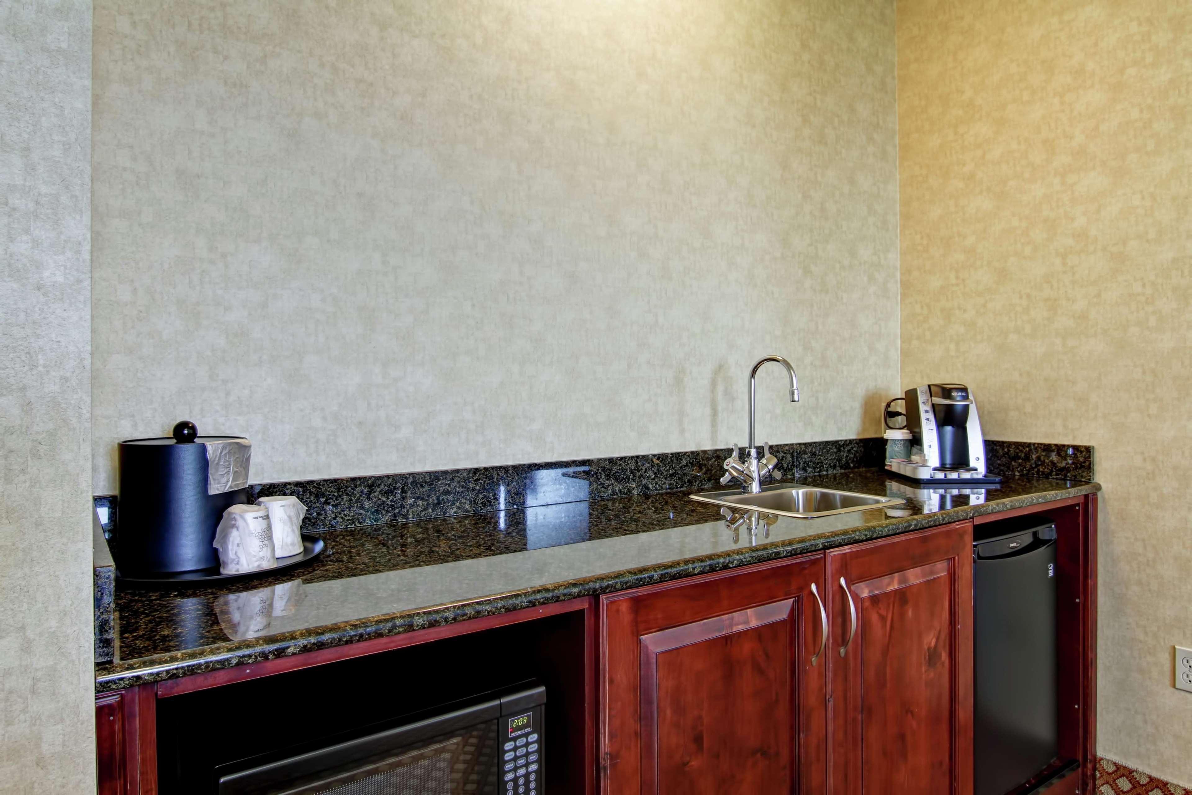 Hilton Garden Inn Ottawa Airport Kültér fotó