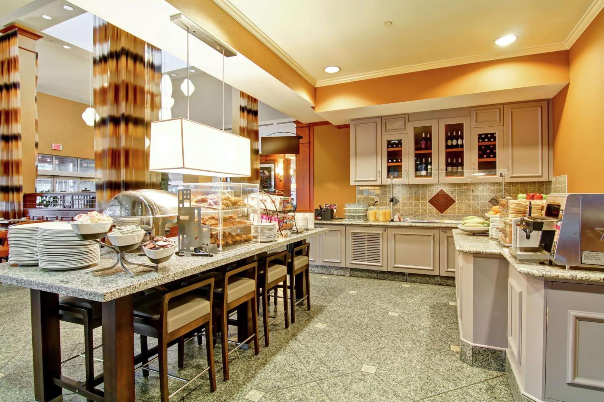 Hilton Garden Inn Ottawa Airport Kültér fotó