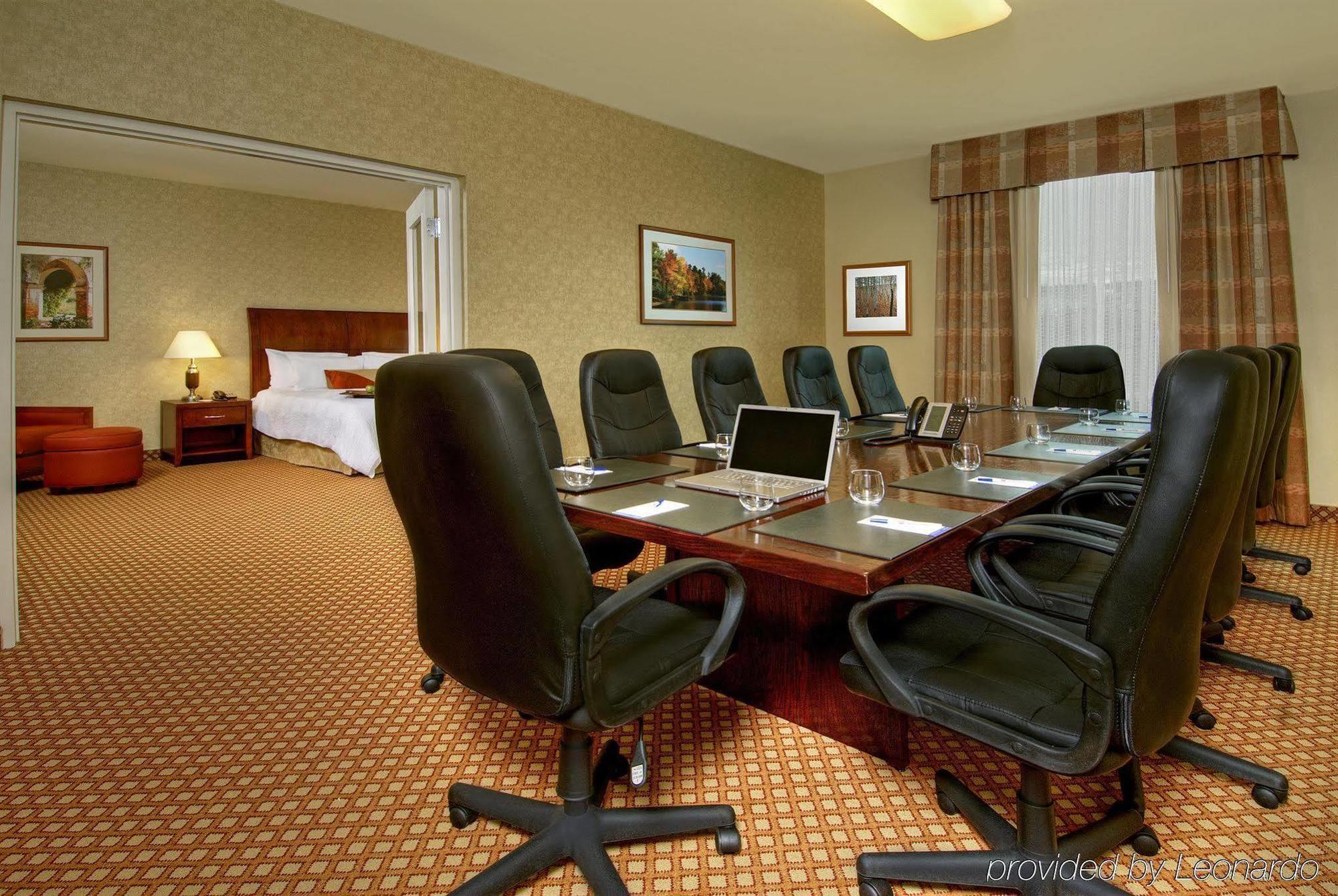 Hilton Garden Inn Ottawa Airport Kültér fotó
